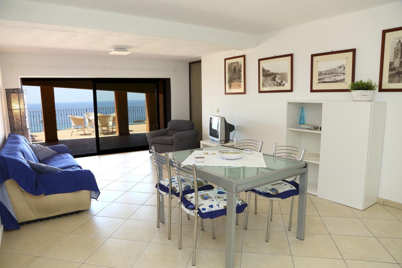 شقة Terrazze Ponente E Levante - By Vacation Service تْشيفالو المظهر الخارجي الصورة